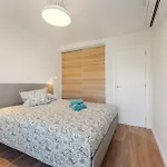 Appartamento 3-bedroom In Playa De Américas With Ac, Pool, Parking *