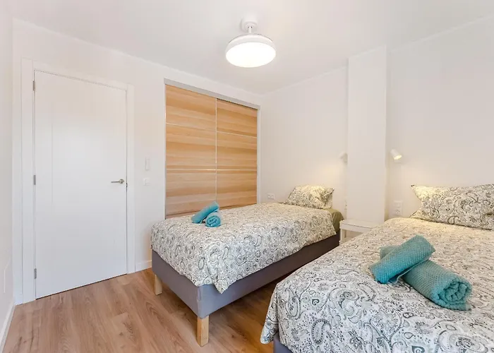 Apartman 3-bedroom In Playa De Americas With Ac, Pool, Parking Playa de las Américas